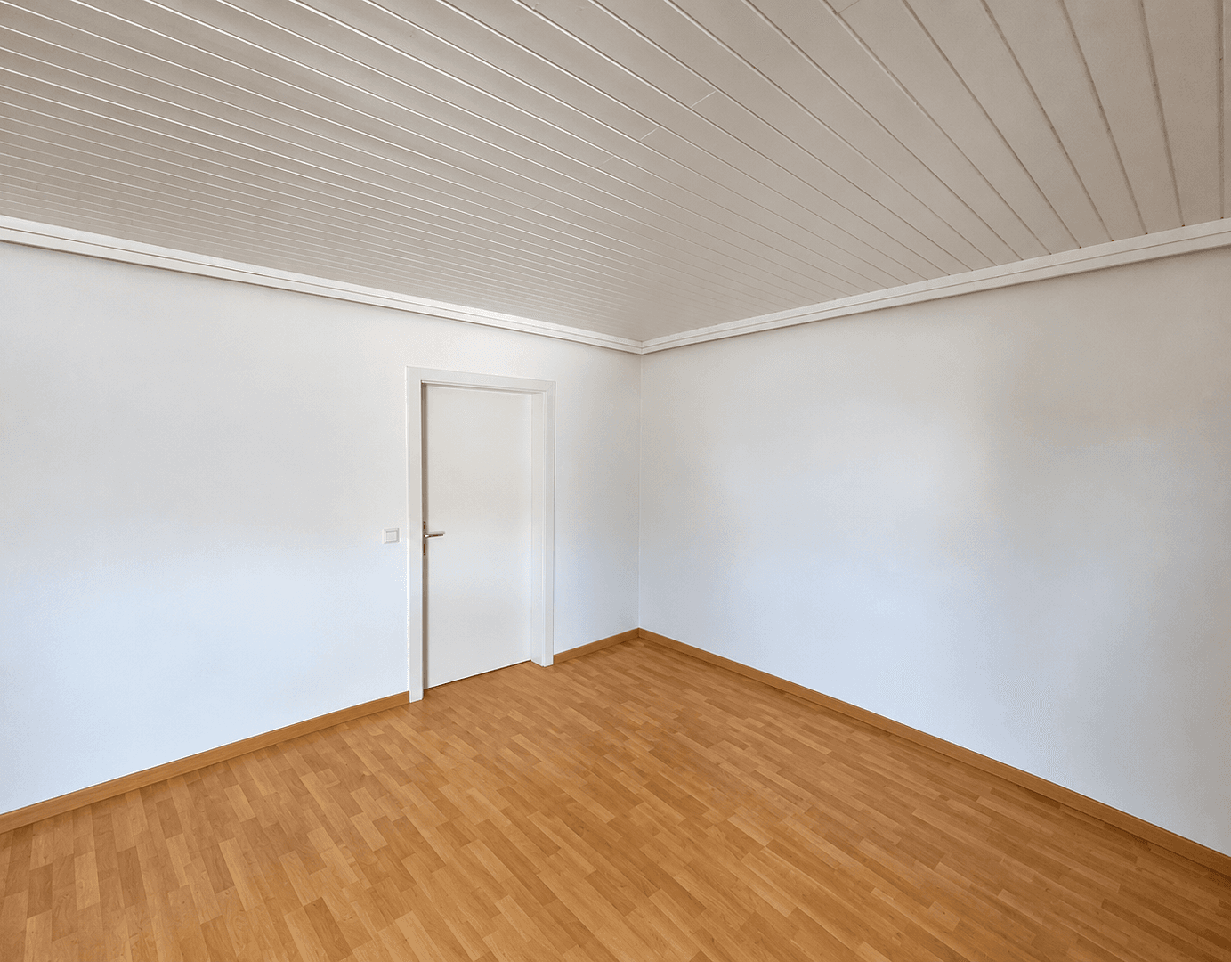 Pronájem bytu 4+1 110 m², Kurze Straße 4, Illingen, Bádensko-Württembersko Pronájem bytu 4+1 110 m², Kurze Straße 4, Illingen, Bádensko-Württembersko