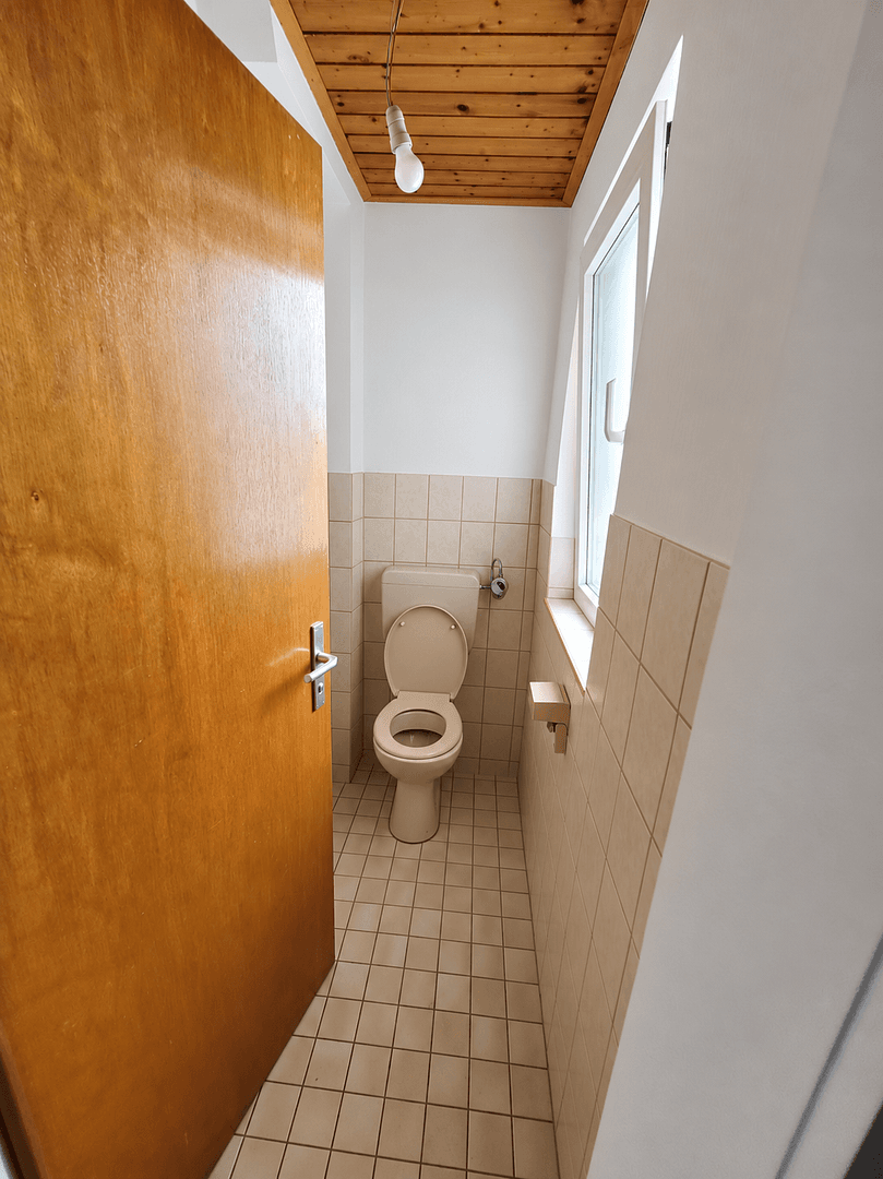 Pronájem bytu 4+1 110 m², Kurze Straße 4, Illingen, Bádensko-Württembersko Pronájem bytu 4+1 110 m², Kurze Straße 4, Illingen, Bádensko-Württembersko