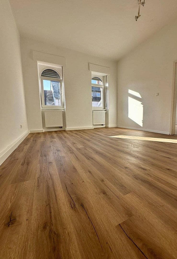 Pronájem bytu 2+1 53 m², Kaiserslautern, Porýní-Falc Pronájem bytu 2+1 53 m², Kaiserslautern, Porýní-Falc