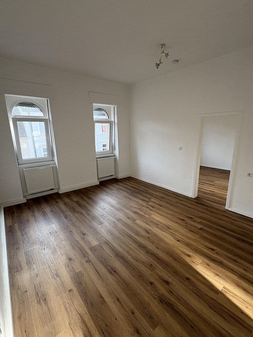 Pronájem bytu 2+1 53 m², Kaiserslautern, Porýní-Falc Pronájem bytu 2+1 53 m², Kaiserslautern, Porýní-Falc