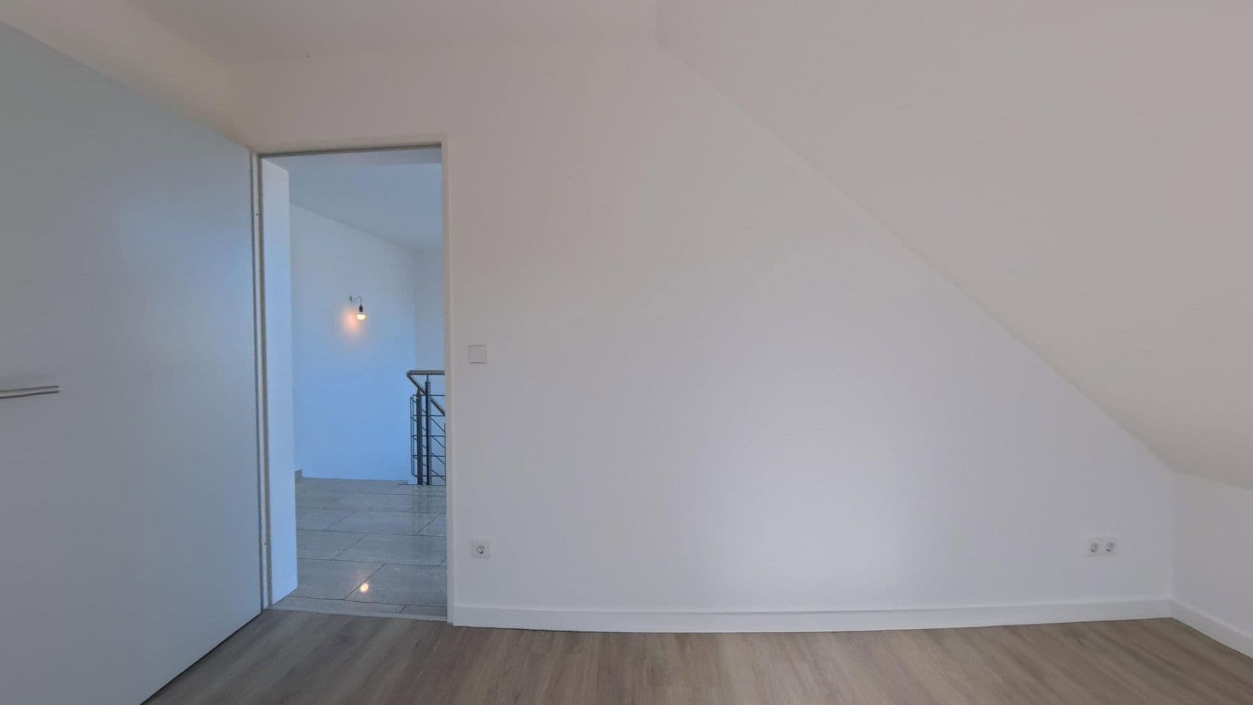 Prodej domu 230 m², pozemek 680 m², Am Hohen Rain 38, Ulm, Bádensko-Württembersko Prodej domu 230 m², pozemek 680 m², Am Hohen Rain 38, Ulm, Bádensko-Württembersko