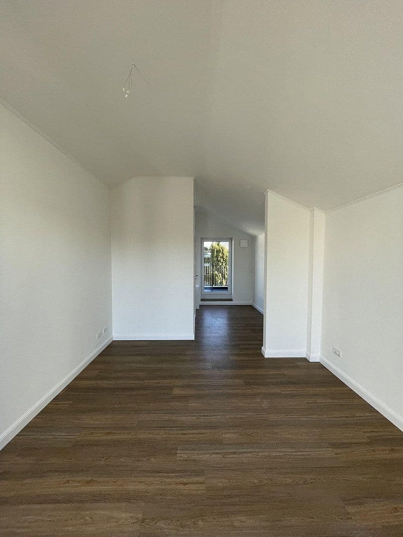 Pronájem domu 145 m², pozemek 44 m², Meiendorferstrasse, 97, Hamburg, Hamburg Pronájem domu 145 m², pozemek 44 m², Meiendorferstrasse, 97, Hamburg, Hamburg