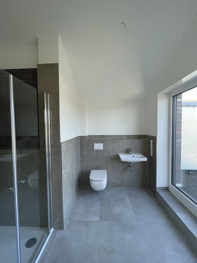 Pronájem domu 145 m², pozemek 44 m², Meiendorferstrasse, 97, Hamburg, Hamburg Pronájem domu 145 m², pozemek 44 m², Meiendorferstrasse, 97, Hamburg, Hamburg