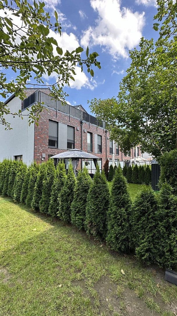Pronájem domu 145 m², pozemek 44 m², Meiendorferstrasse, 97, Hamburg, Hamburg Pronájem domu 145 m², pozemek 44 m², Meiendorferstrasse, 97, Hamburg, Hamburg