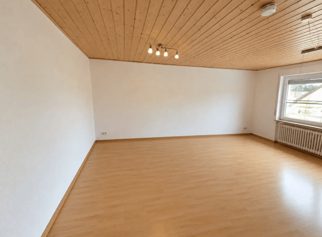 Pronájem bytu 3+1 97 m², Kurze Straße 4, Illingen, Bádensko-Württembersko Pronájem bytu 3+1 97 m², Kurze Straße 4, Illingen, Bádensko-Württembersko