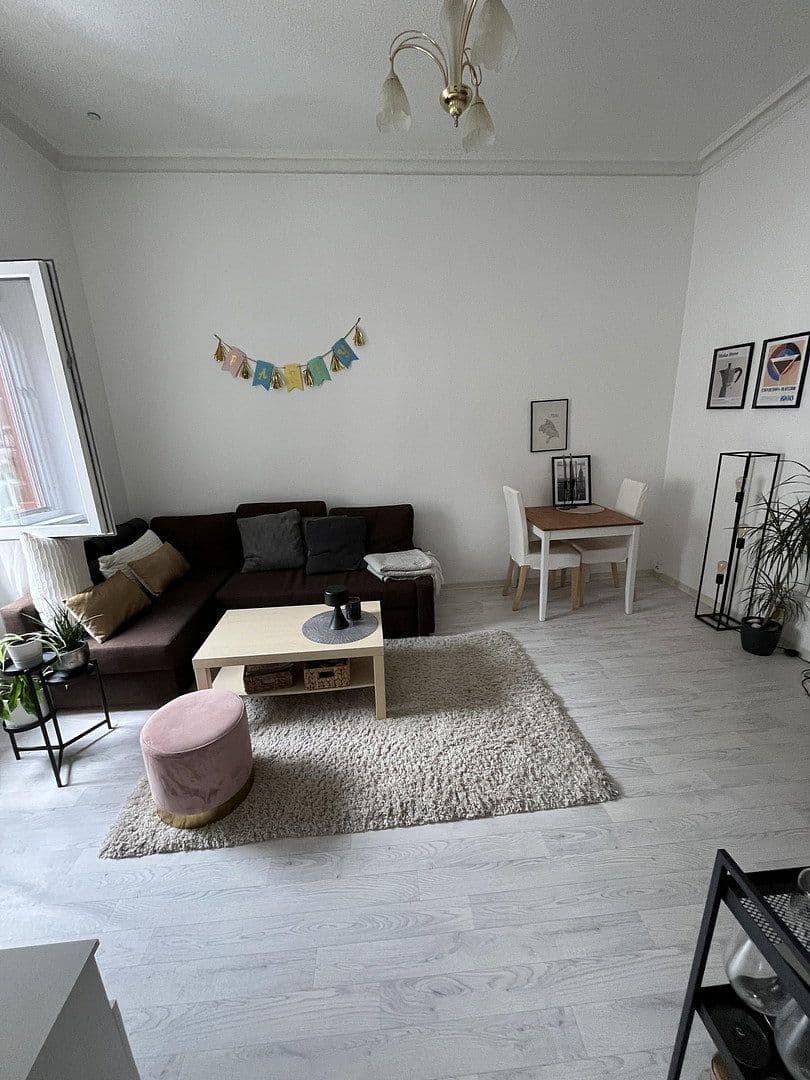 Pronájem bytu 2+1 52 m², Kaiserslautern, Porýní-Falc Pronájem bytu 2+1 52 m², Kaiserslautern, Porýní-Falc