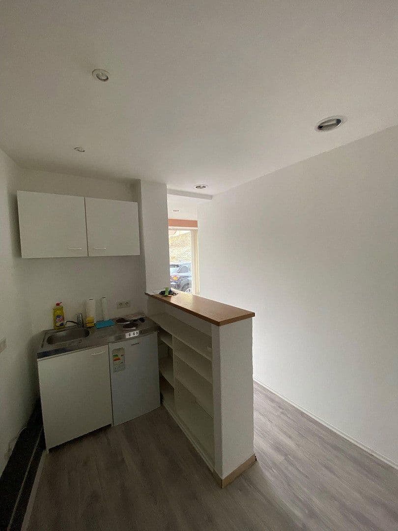 Prodej nebytového prostoru 22 m², Alt Zeilsheim 47, Frankfurt, Hessen Prodej nebytového prostoru 22 m², Alt Zeilsheim 47, Frankfurt, Hessen