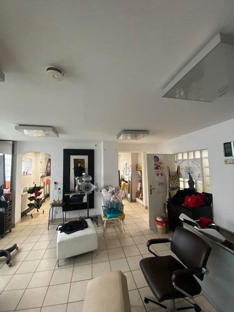 Prodej nebytového prostoru 55 m², Alt Zeilsheim 47, Frankfurt am Main, Hessen Prodej nebytového prostoru 55 m², Alt Zeilsheim 47, Frankfurt am Main, Hessen