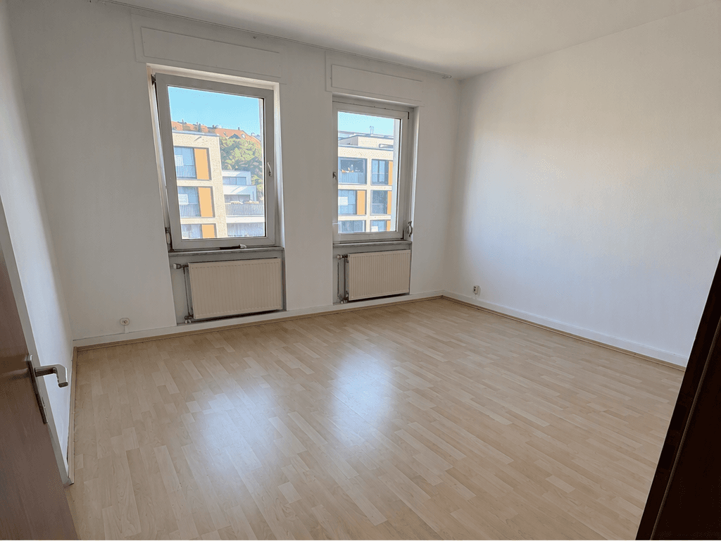 Pronájem bytu 3+1 87 m², Salierstr. 59, Pforzheim, Bádensko-Württembersko Pronájem bytu 3+1 87 m², Salierstr. 59, Pforzheim, Bádensko-Württembersko