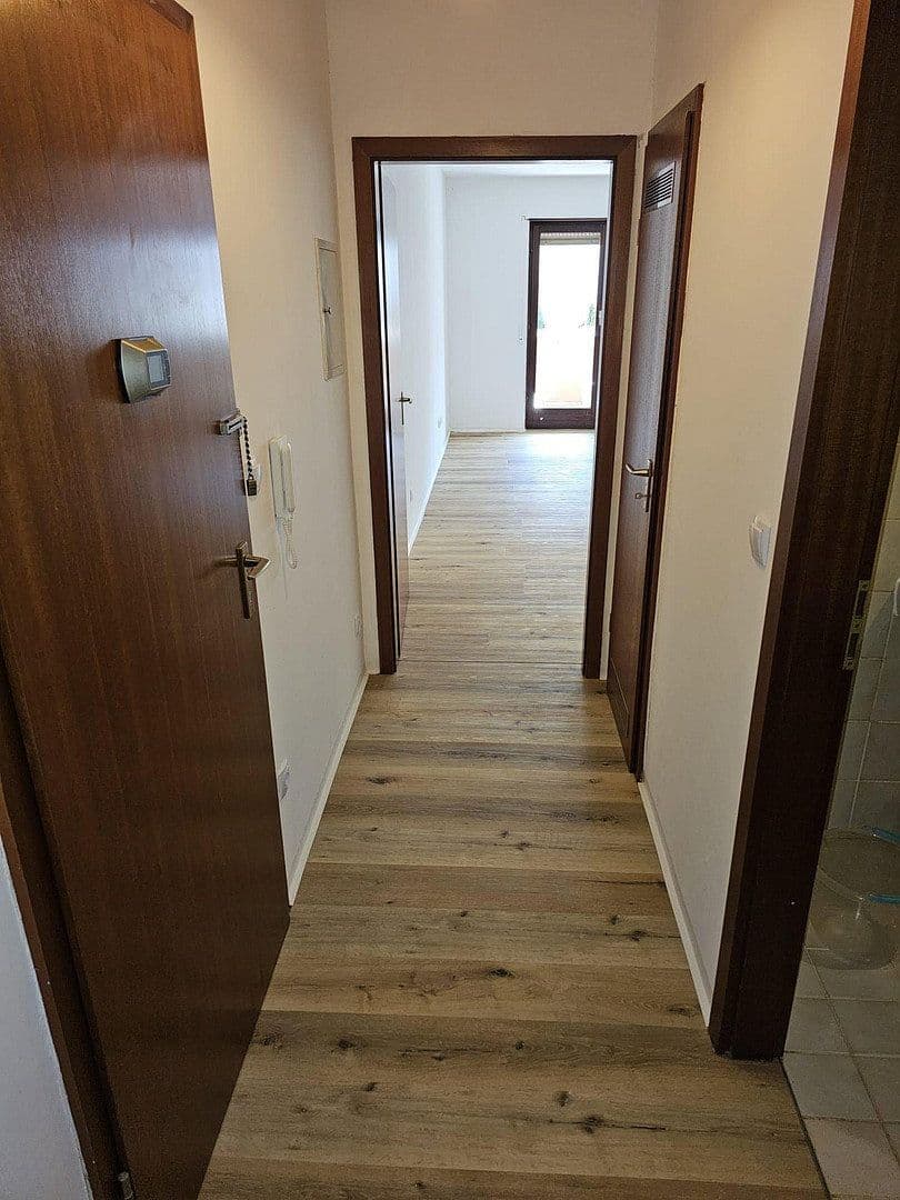 Pronájem bytu 1+1 50 m², Dornheimer Ring 81, Mannheim, Bádensko-Württembersko Pronájem bytu 1+1 50 m², Dornheimer Ring 81, Mannheim, Bádensko-Württembersko