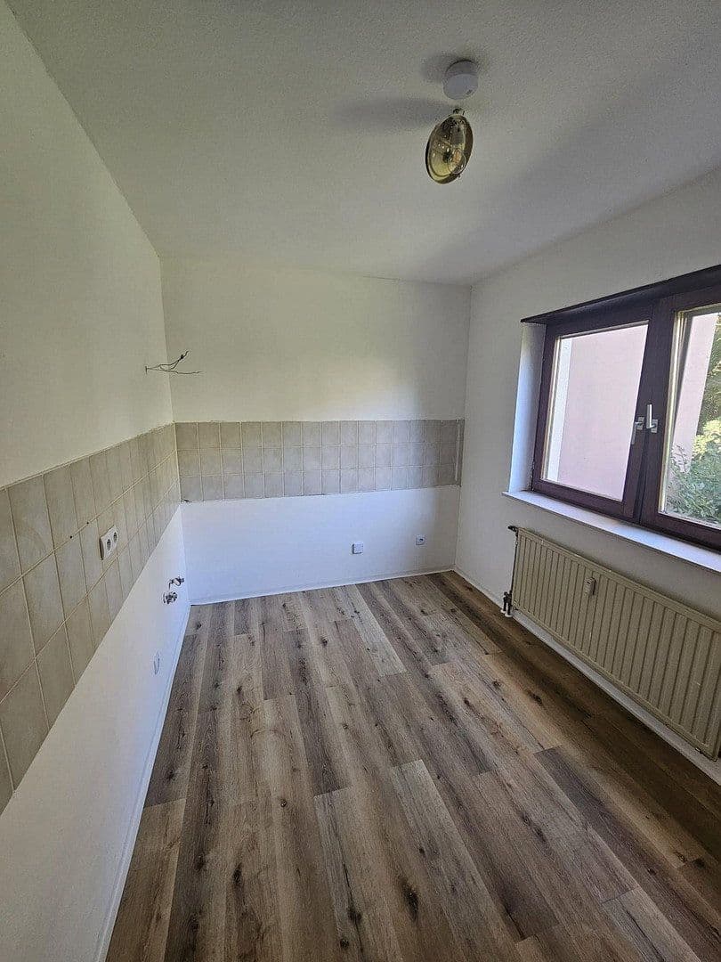 Pronájem bytu 1+1 50 m², Dornheimer Ring 81, Mannheim, Bádensko-Württembersko Pronájem bytu 1+1 50 m², Dornheimer Ring 81, Mannheim, Bádensko-Württembersko