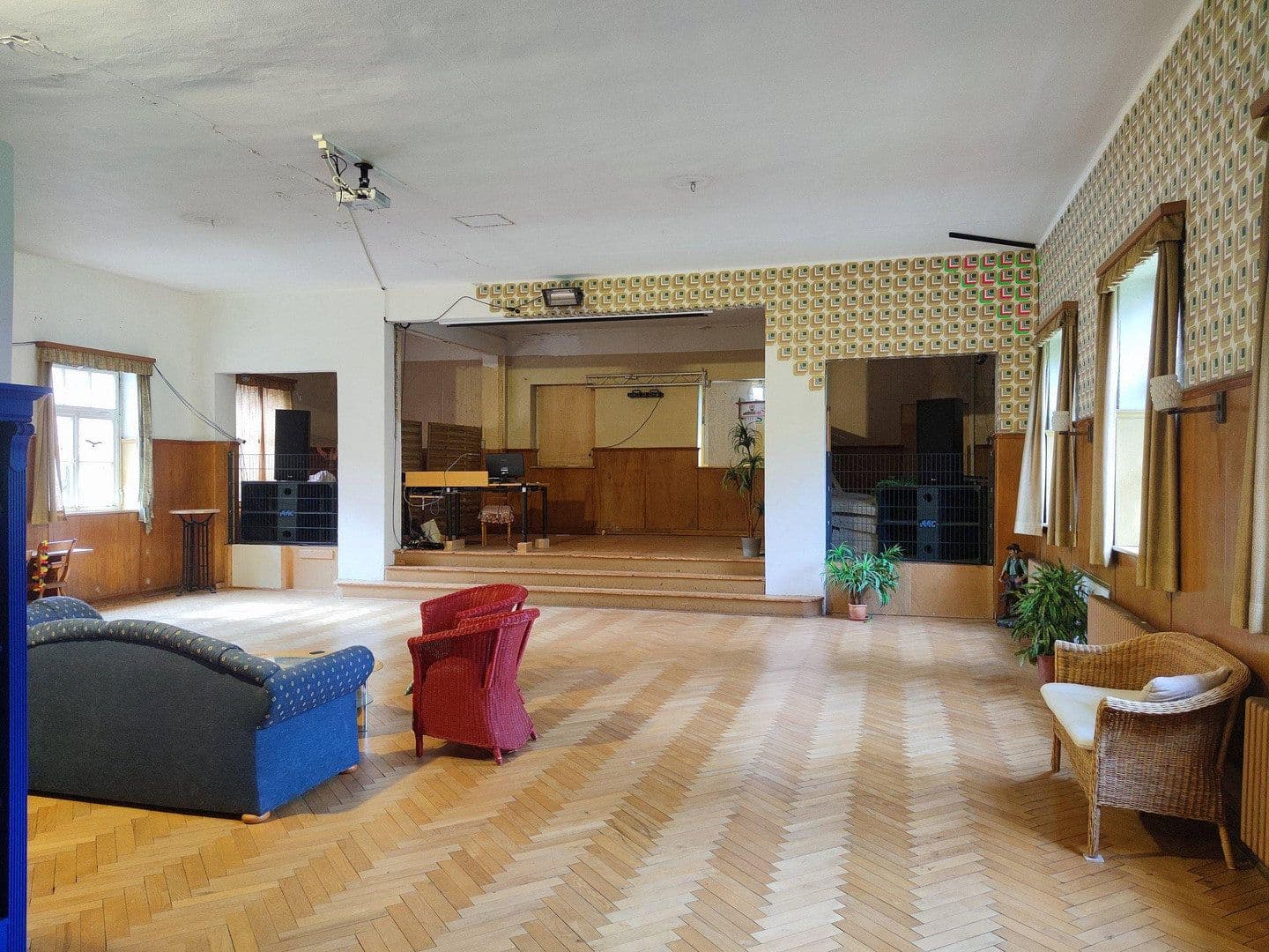 Prodej domu 316 m², pozemek 2.885 m², Duingen, Dolní Sasko Prodej domu 316 m², pozemek 2.885 m², Duingen, Dolní Sasko