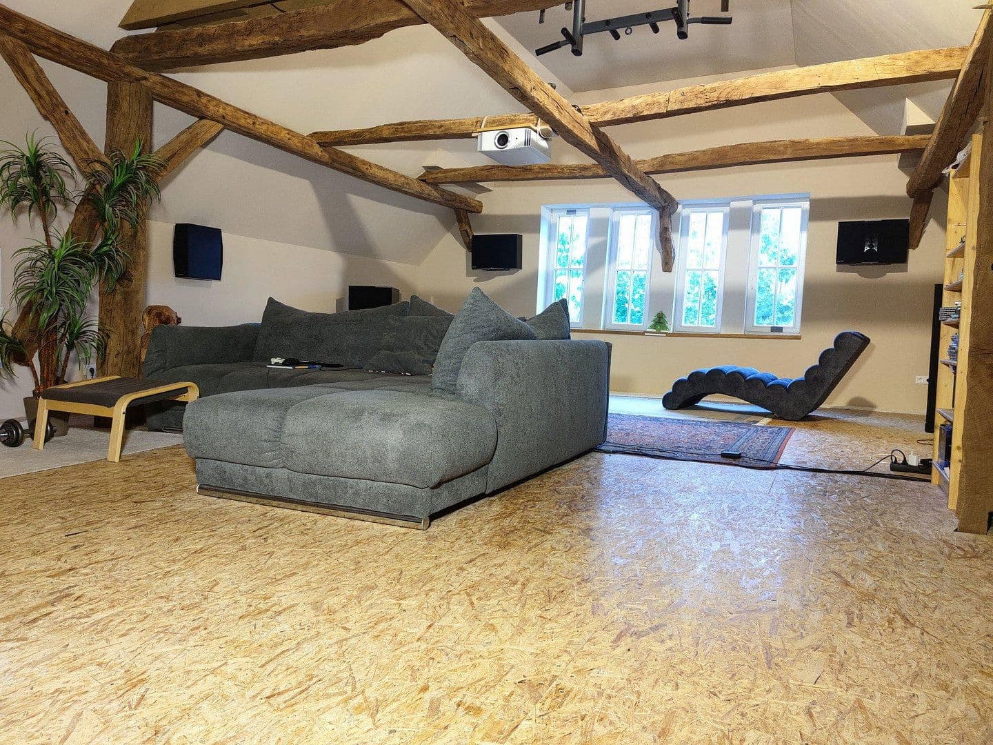 Prodej domu 316 m², pozemek 2.885 m², Duingen, Dolní Sasko Prodej domu 316 m², pozemek 2.885 m², Duingen, Dolní Sasko