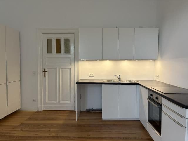 Prodej bytu 3+1 91 m², Walderseestraße 2, Berlin, Berlín Prodej bytu 3+1 91 m², Walderseestraße 2, Berlin, Berlín