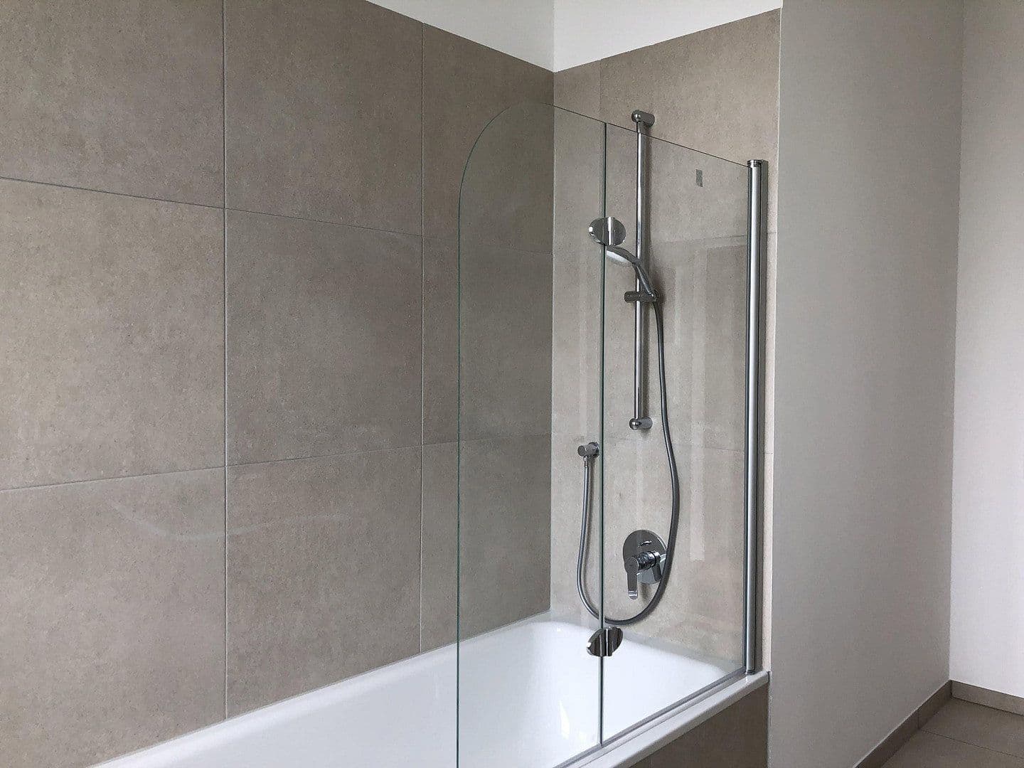 Prodej bytu 3+1 91 m², Walderseestraße 2, Berlin, Berlín Prodej bytu 3+1 91 m², Walderseestraße 2, Berlin, Berlín