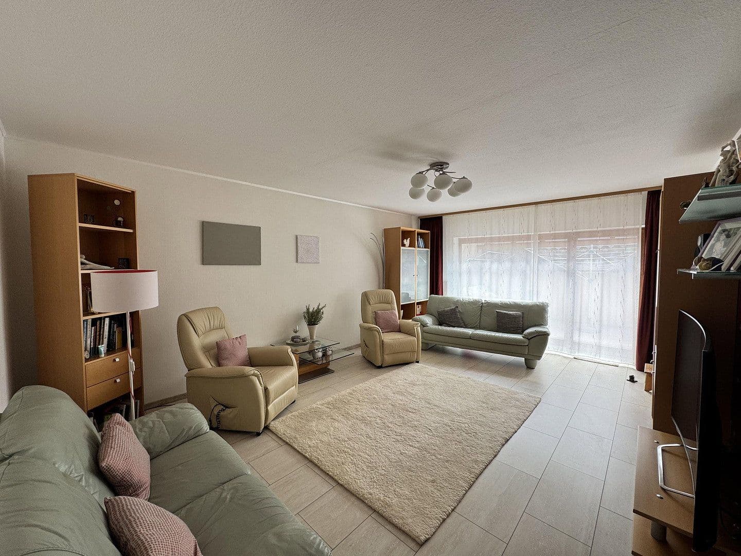 Prodej domu 210 m², pozemek 330 m², Osthofen, Porýní-Falc Prodej domu 210 m², pozemek 330 m², Osthofen, Porýní-Falc