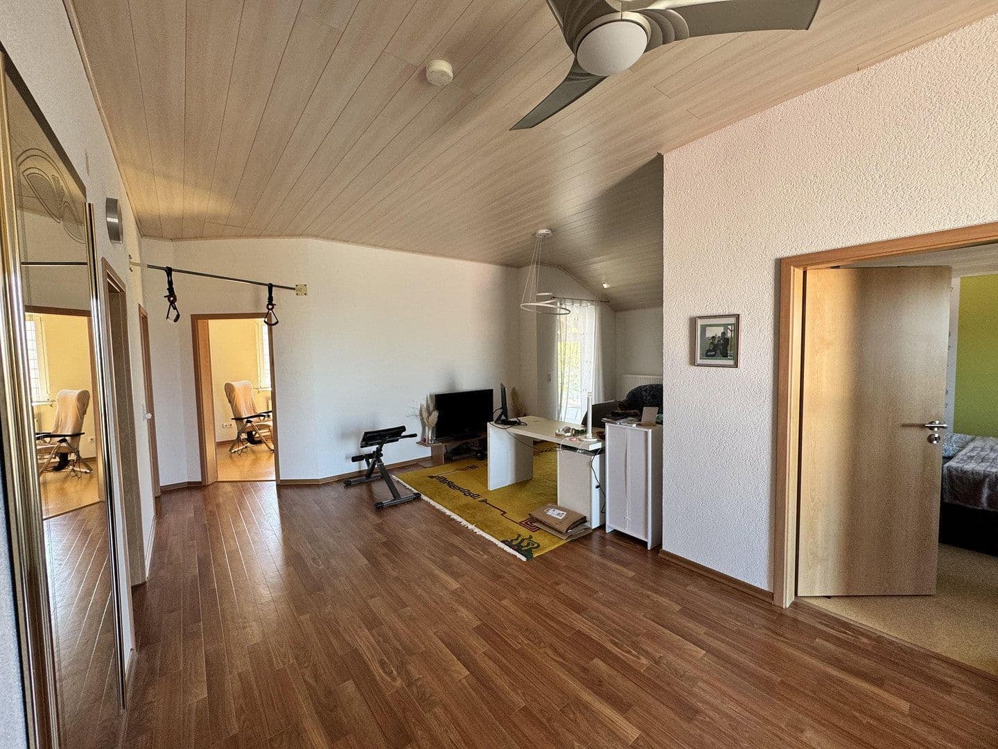 Prodej domu 210 m², pozemek 330 m², Osthofen, Porýní-Falc Prodej domu 210 m², pozemek 330 m², Osthofen, Porýní-Falc
