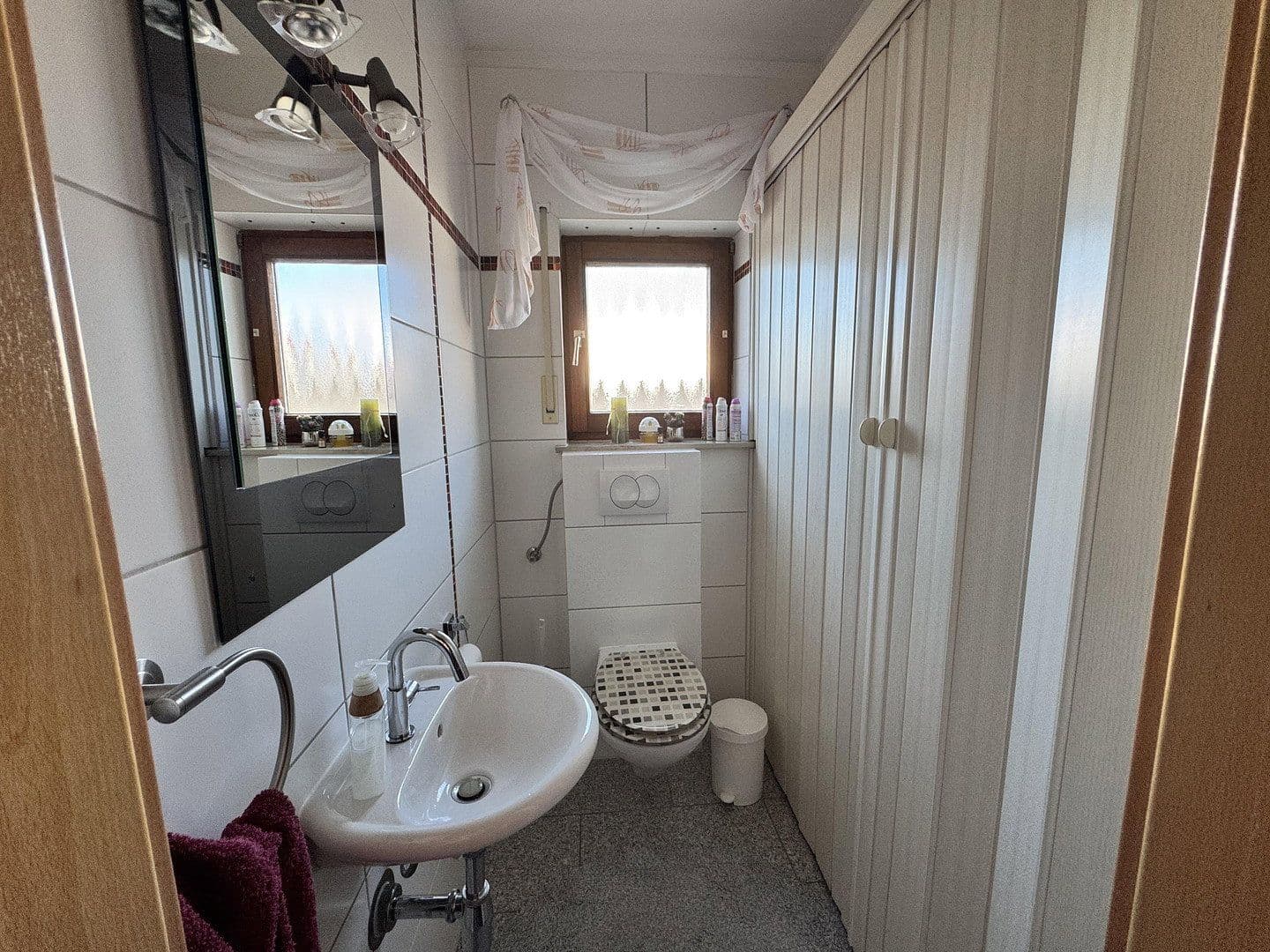 Prodej domu 210 m², pozemek 330 m², Osthofen, Porýní-Falc Prodej domu 210 m², pozemek 330 m², Osthofen, Porýní-Falc