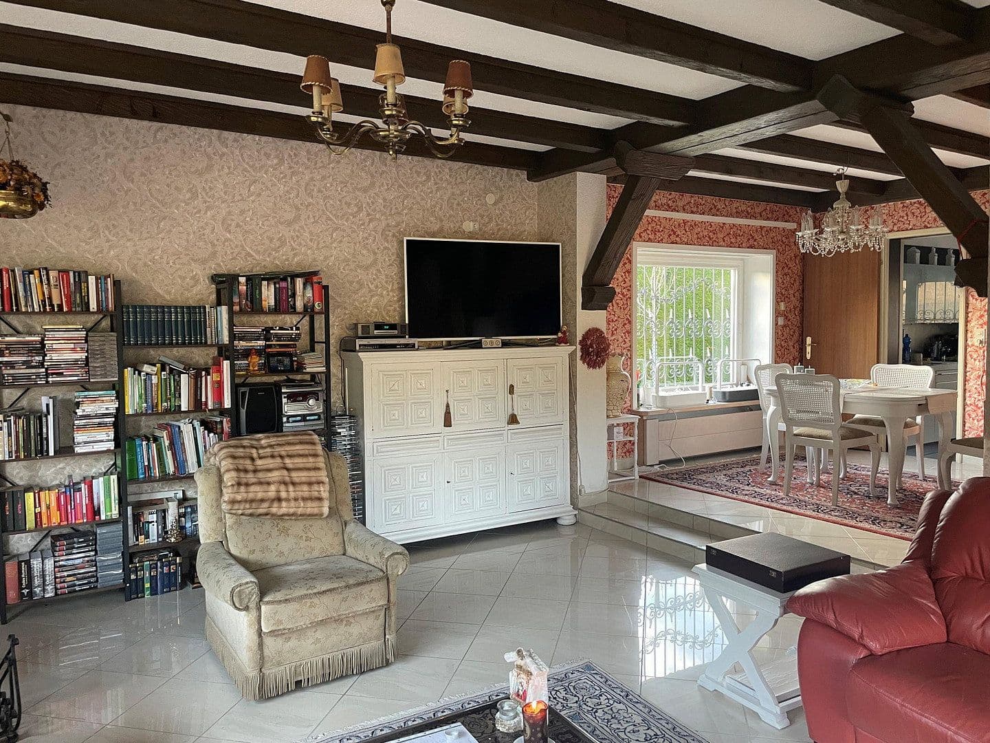 Prodej domu 277 m², pozemek 1.068 m², Wertach, Bavorsko Prodej domu 277 m², pozemek 1.068 m², Wertach, Bavorsko