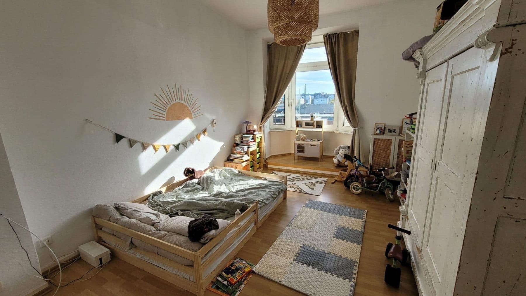 Pronájem bytu 2+1 77 m², Bahnstraße 6, Solingen, Severní Porýní-Vestfálsko Pronájem bytu 2+1 77 m², Bahnstraße 6, Solingen, Severní Porýní-Vestfálsko