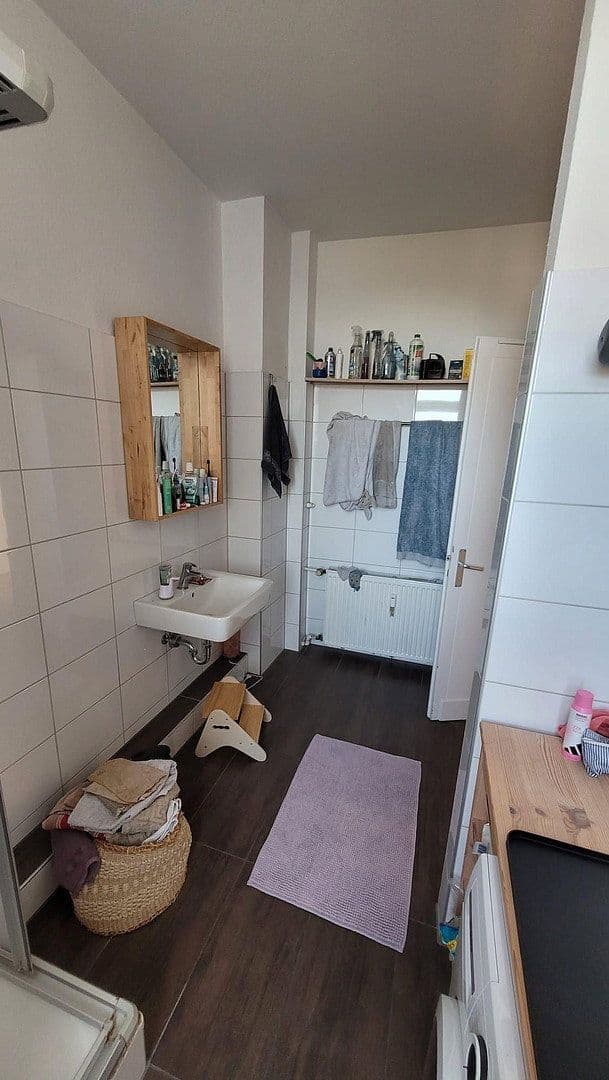 Pronájem bytu 2+1 77 m², Bahnstraße 6, Solingen, Severní Porýní-Vestfálsko Pronájem bytu 2+1 77 m², Bahnstraße 6, Solingen, Severní Porýní-Vestfálsko