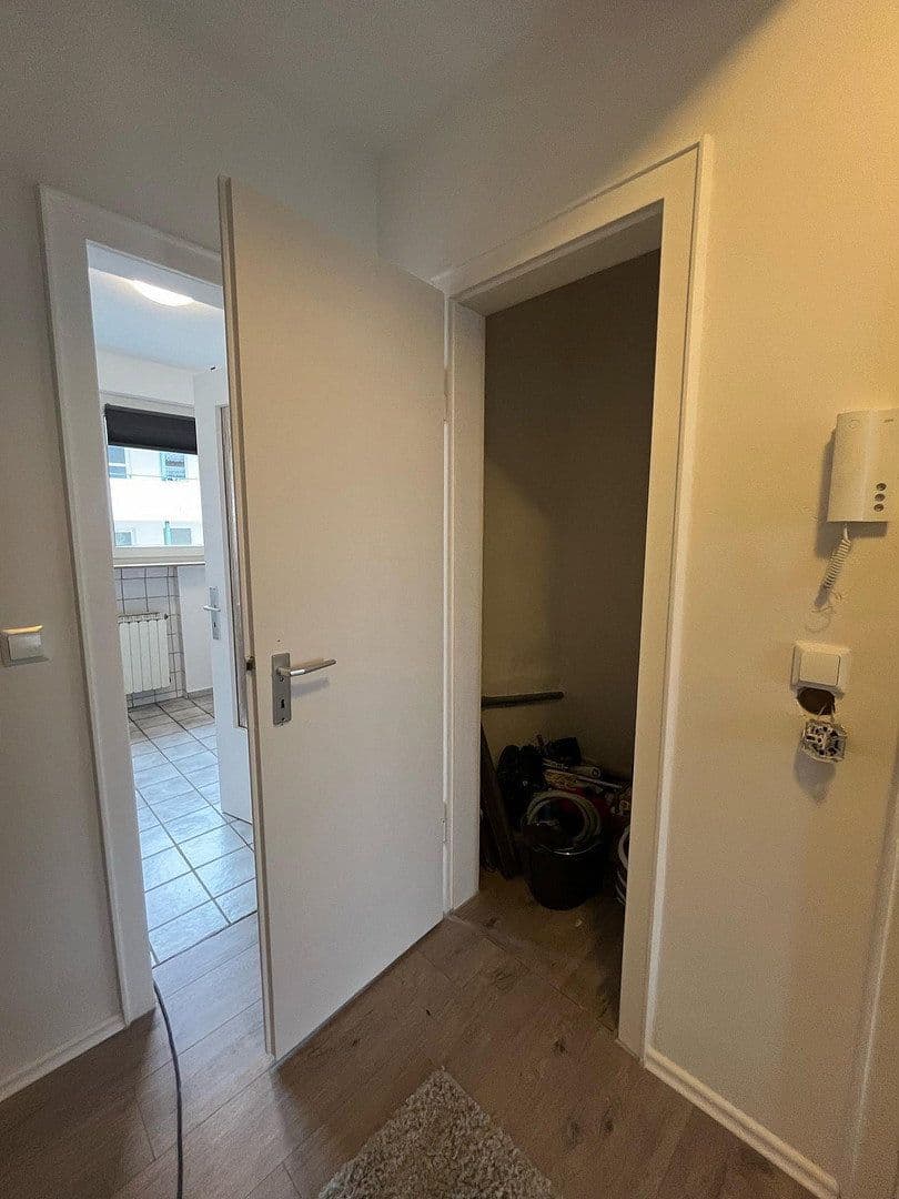 Pronájem bytu 2+1 49 m², Wuppertal, Severní Porýní-Vestfálsko Pronájem bytu 2+1 49 m², Wuppertal, Severní Porýní-Vestfálsko