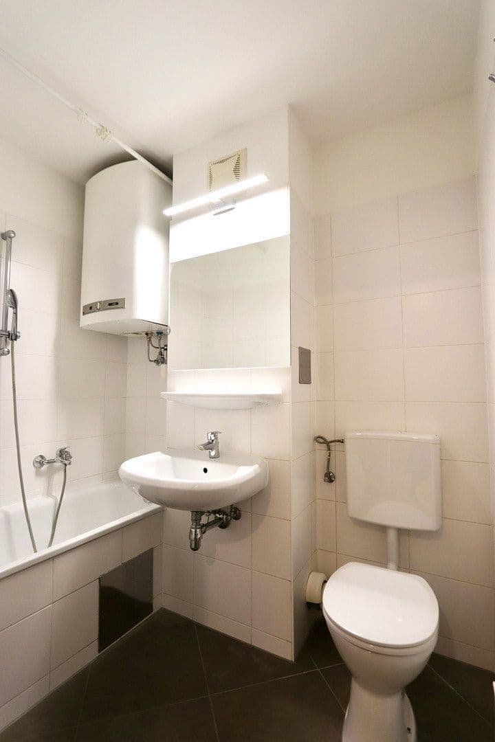 Pronájem bytu 1+1 33 m², Spittelauer Lände 9, Wien, Wien Pronájem bytu 1+1 33 m², Spittelauer Lände 9, Wien, Wien