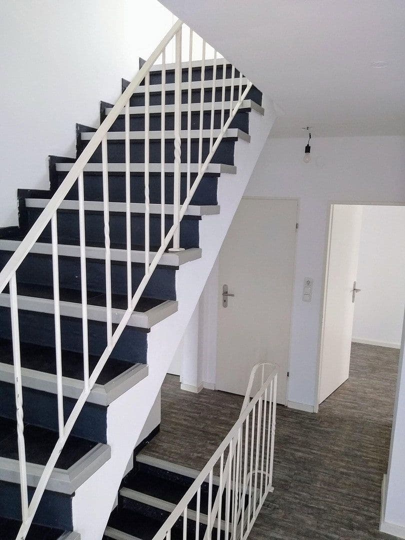 Prodej domu 141 m², pozemek 151 m², Estenfeld, Bavorsko Prodej domu 141 m², pozemek 151 m², Estenfeld, Bavorsko