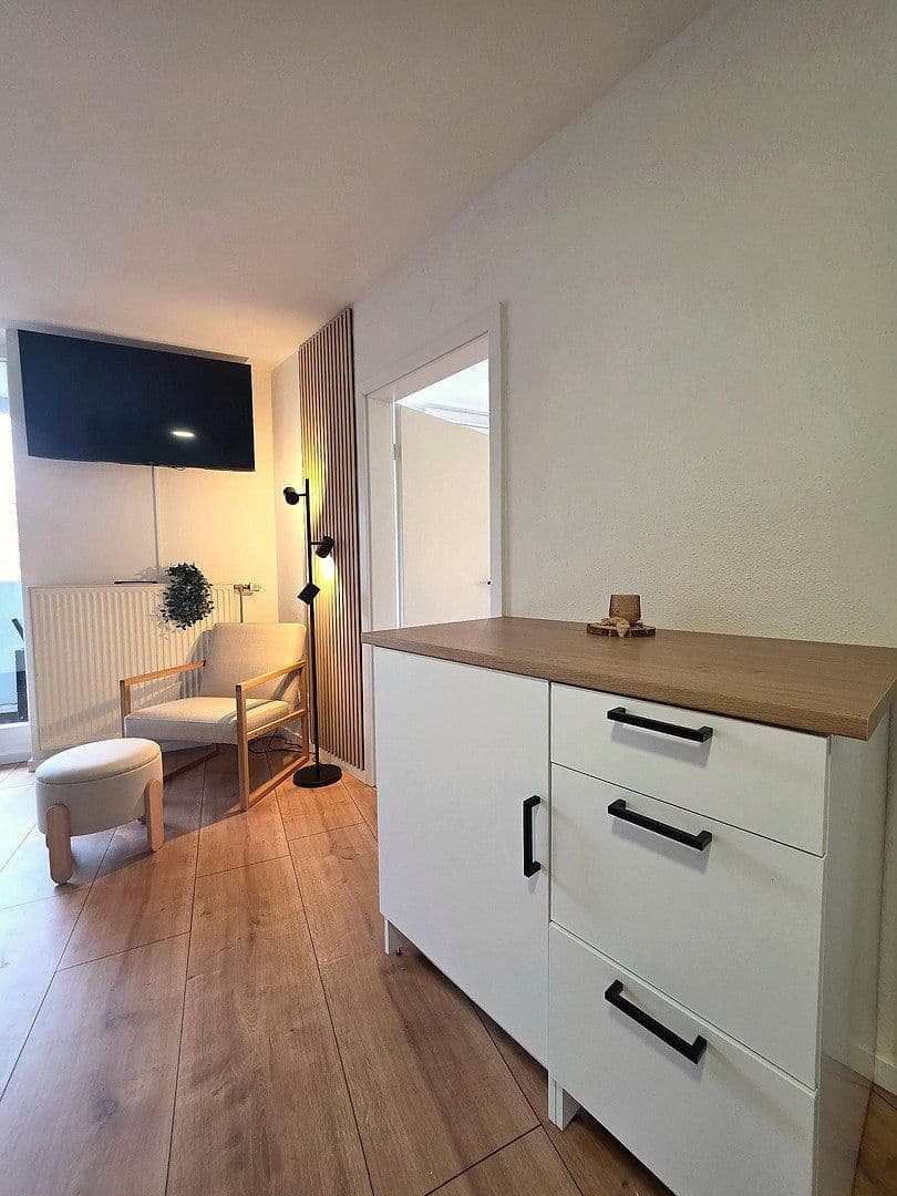 Pronájem bytu 2+1 35 m², Bergerstr. 197, Köln, Severní Porýní-Vestfálsko Pronájem bytu 2+1 35 m², Bergerstr. 197, Köln, Severní Porýní-Vestfálsko