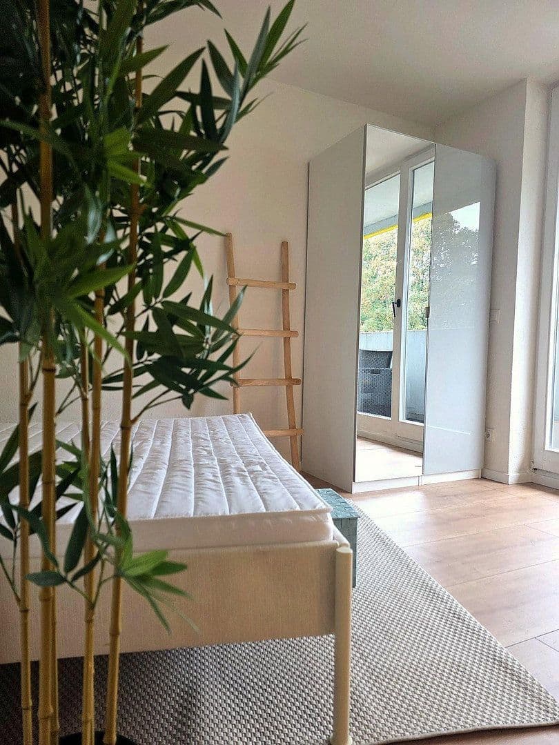 Pronájem bytu 2+1 35 m², Bergerstr. 197, Köln, Severní Porýní-Vestfálsko Pronájem bytu 2+1 35 m², Bergerstr. 197, Köln, Severní Porýní-Vestfálsko