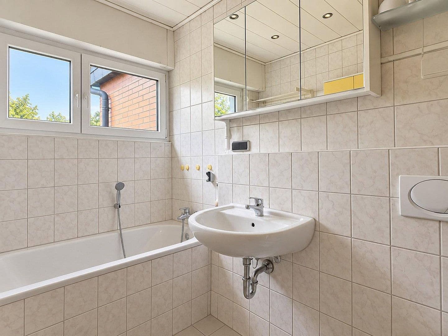 Prodej domu 217 m², pozemek 591 m², Heusenstamm, Hessen Prodej domu 217 m², pozemek 591 m², Heusenstamm, Hessen