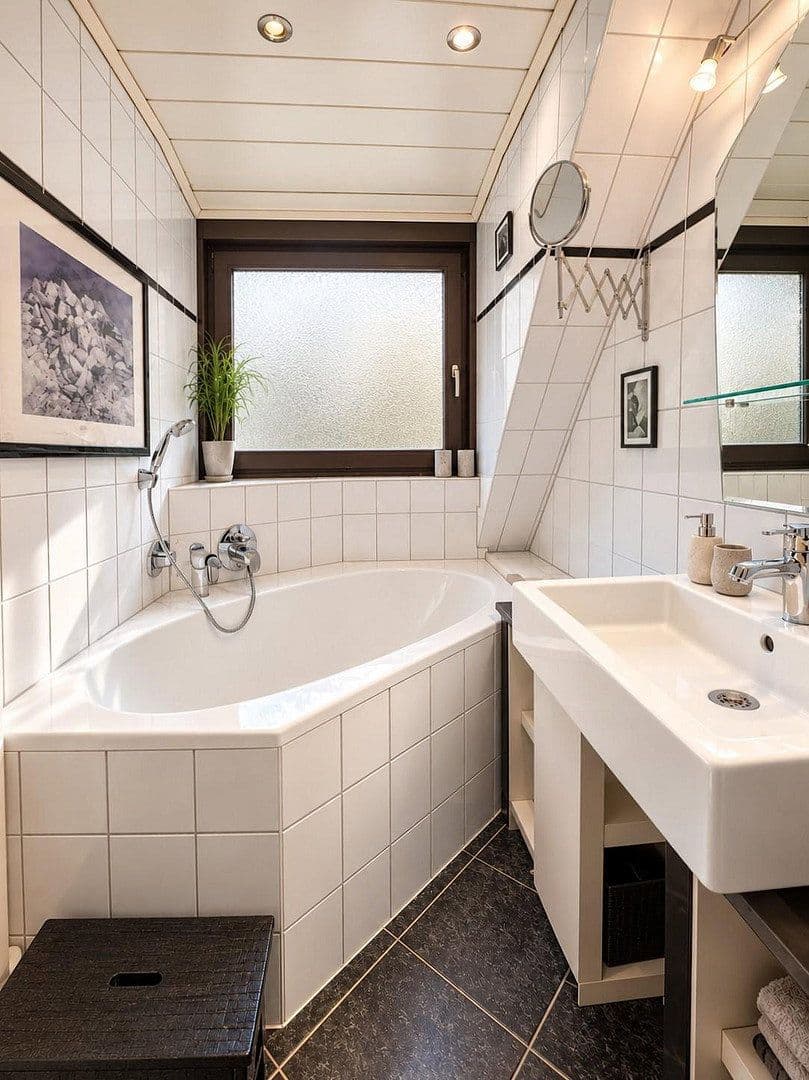 Prodej domu 217 m², pozemek 591 m², Heusenstamm, Hessen Prodej domu 217 m², pozemek 591 m², Heusenstamm, Hessen