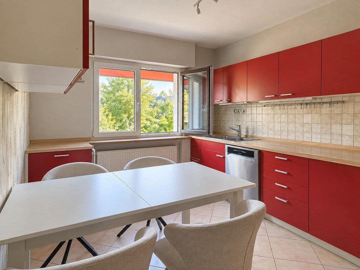 Prodej domu 217 m², pozemek 591 m², Heusenstamm, Hessen Prodej domu 217 m², pozemek 591 m², Heusenstamm, Hessen