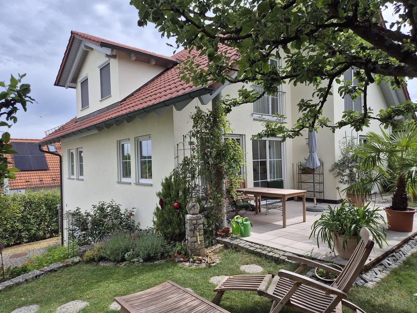 Prodej domu 202 m², pozemek 447 m², Ebersbach an der Fils, Bádensko-Württembersko Prodej domu 202 m², pozemek 447 m², Ebersbach an der Fils, Bádensko-Württembersko