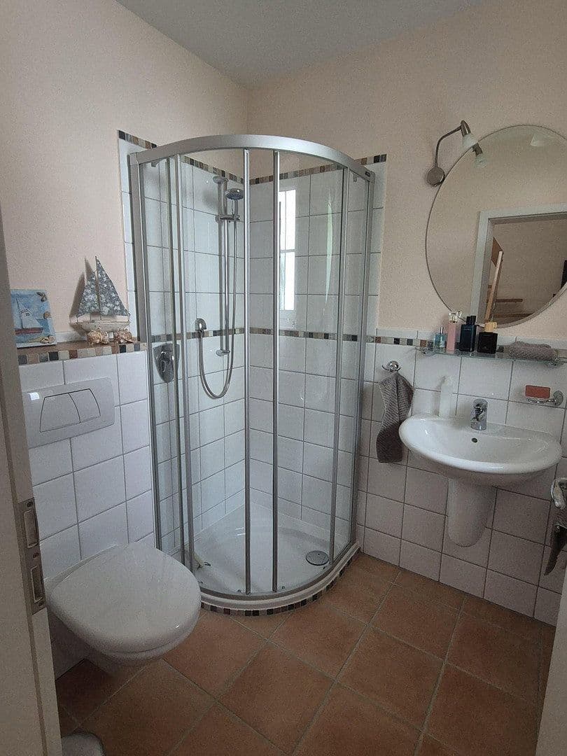 Prodej domu 202 m², pozemek 447 m², Ebersbach an der Fils, Bádensko-Württembersko Prodej domu 202 m², pozemek 447 m², Ebersbach an der Fils, Bádensko-Württembersko