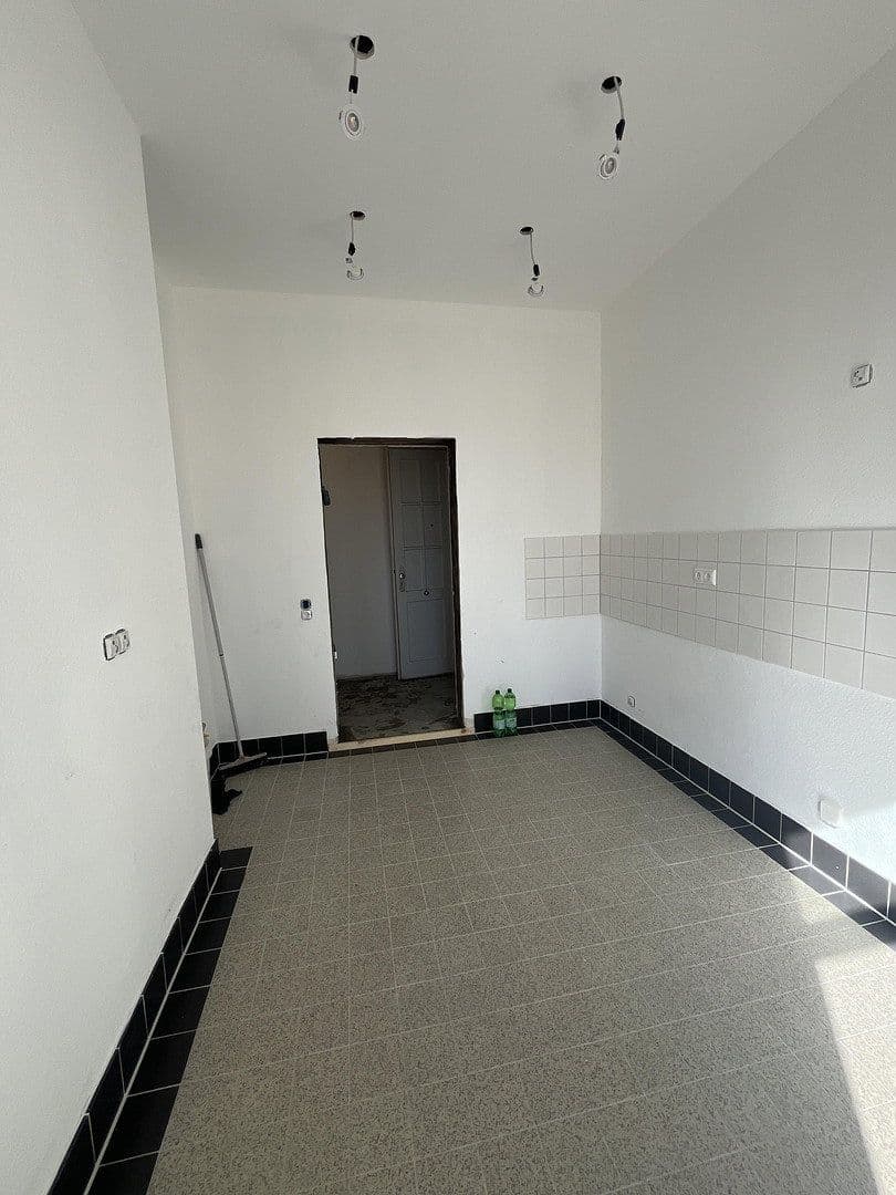 Pronájem bytu 3+1 84 m², Ludwig-Wilhelm-Str. 20, Karlsruhe, Bádensko-Württembersko Pronájem bytu 3+1 84 m², Ludwig-Wilhelm-Str. 20, Karlsruhe, Bádensko-Württembersko