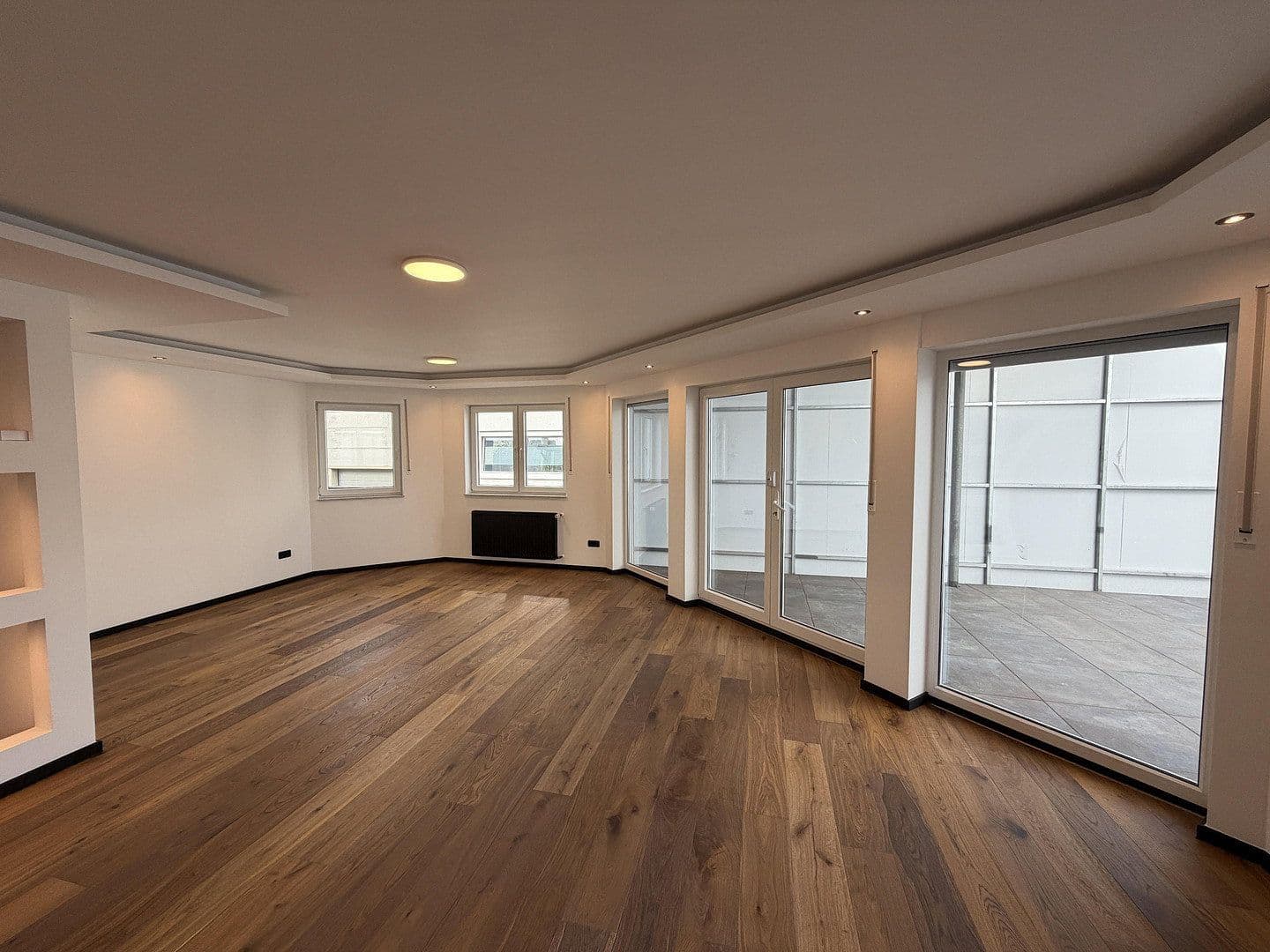 Pronájem bytu 3+1 145 m², Mottmannstraße 5b, Troisdorf, Severní Porýní-Vestfálsko Pronájem bytu 3+1 145 m², Mottmannstraße 5b, Troisdorf, Severní Porýní-Vestfálsko