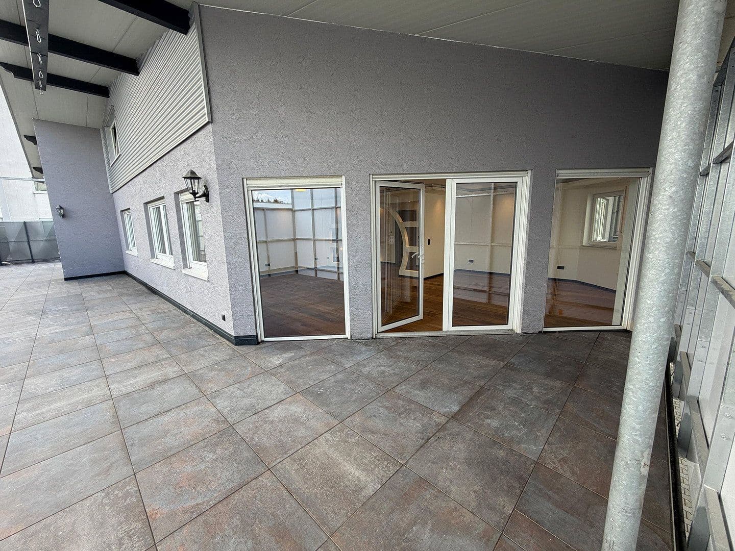 Pronájem bytu 3+1 145 m², Mottmannstraße 5b, Troisdorf, Severní Porýní-Vestfálsko Pronájem bytu 3+1 145 m², Mottmannstraße 5b, Troisdorf, Severní Porýní-Vestfálsko