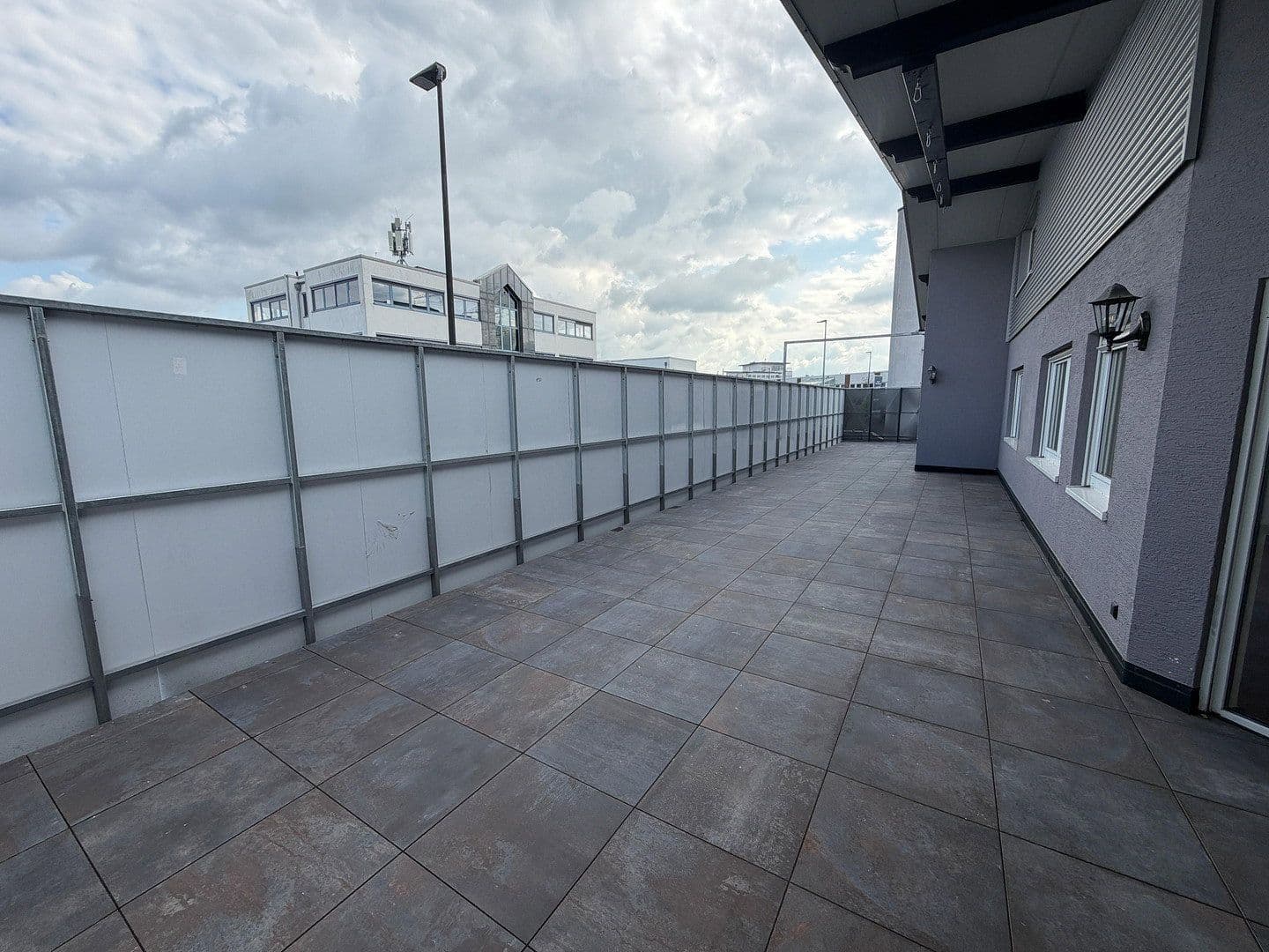 Pronájem bytu 7+1 265 m², Mottmannstraße 5b, Troisdorf, Severní Porýní-Vestfálsko Pronájem bytu 7+1 265 m², Mottmannstraße 5b, Troisdorf, Severní Porýní-Vestfálsko