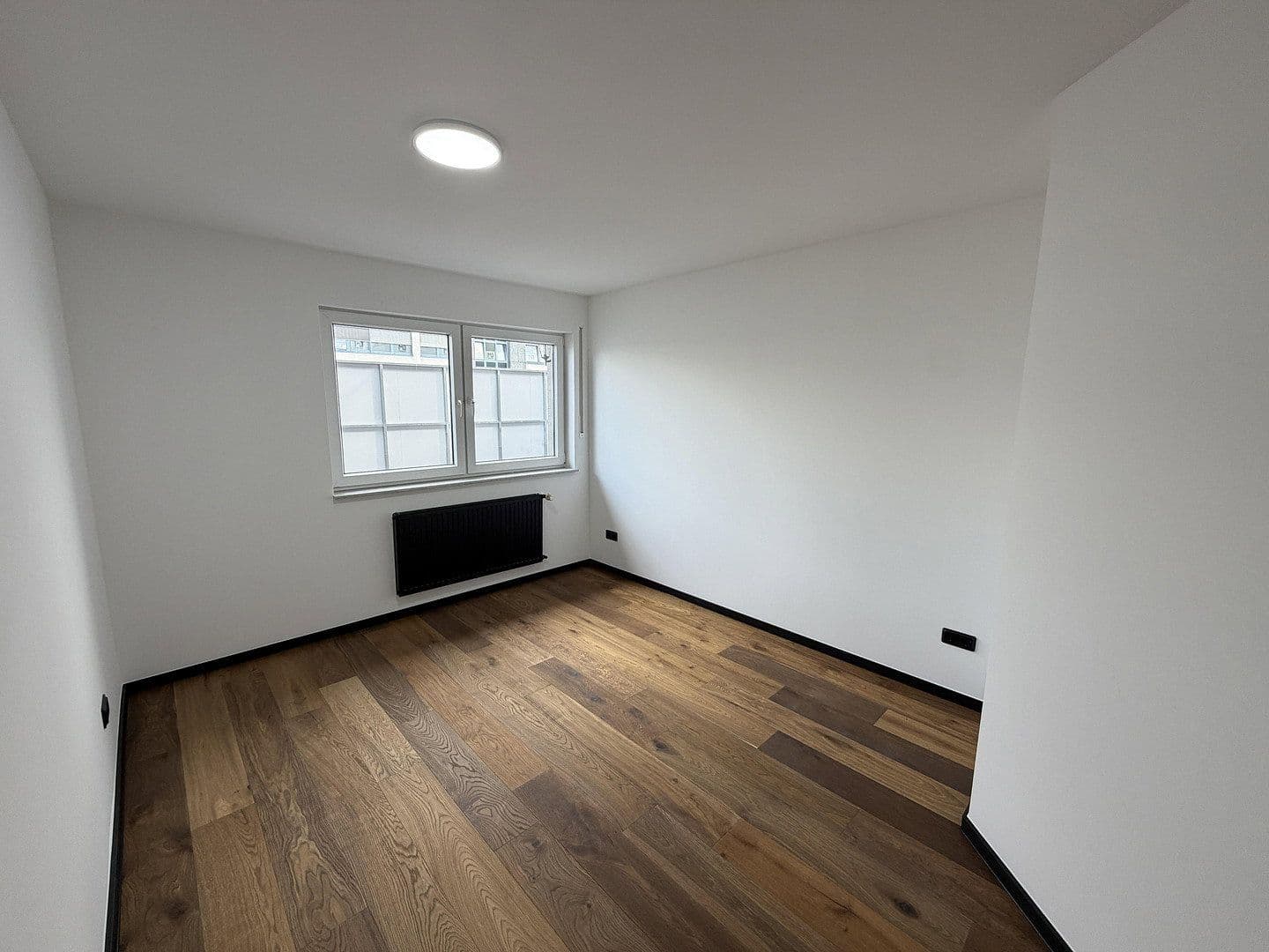 Pronájem bytu 7+1 265 m², Mottmannstraße 5b, Troisdorf, Severní Porýní-Vestfálsko Pronájem bytu 7+1 265 m², Mottmannstraße 5b, Troisdorf, Severní Porýní-Vestfálsko