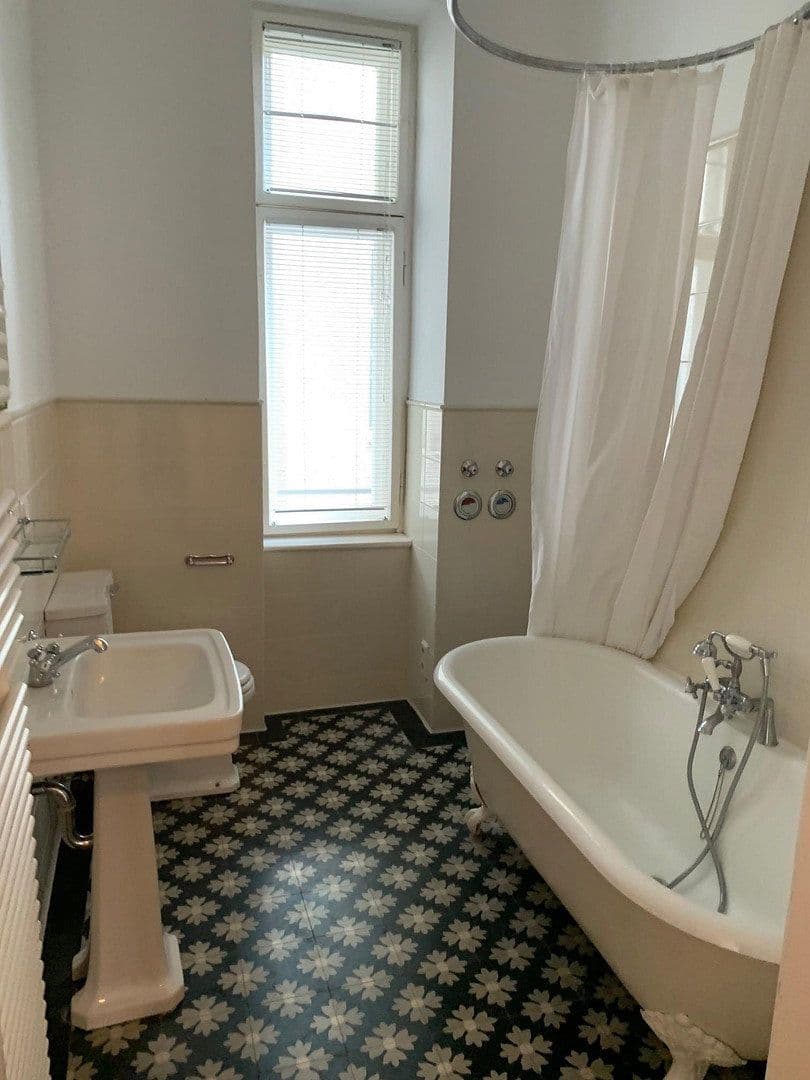 Pronájem bytu 3+kk 102 m², München, Bavorsko Pronájem bytu 3+kk 102 m², München, Bavorsko