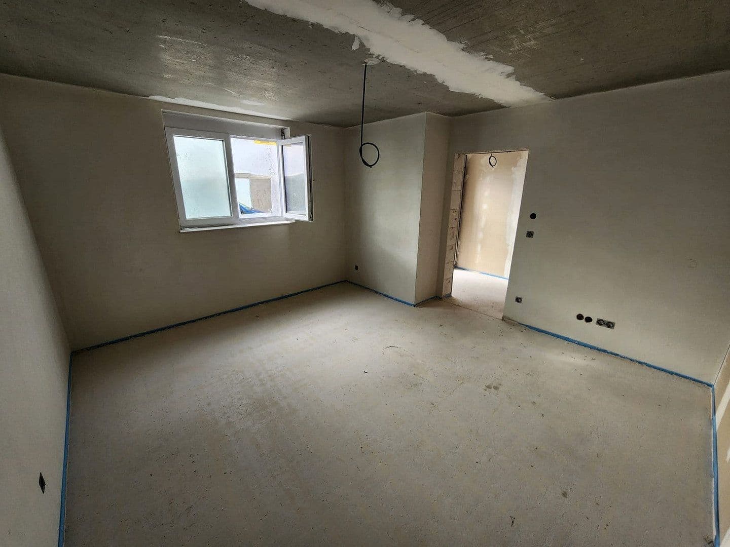 Pronájem bytu 3+1 68 m², Sinsheim, Bádensko-Württembersko Pronájem bytu 3+1 68 m², Sinsheim, Bádensko-Württembersko