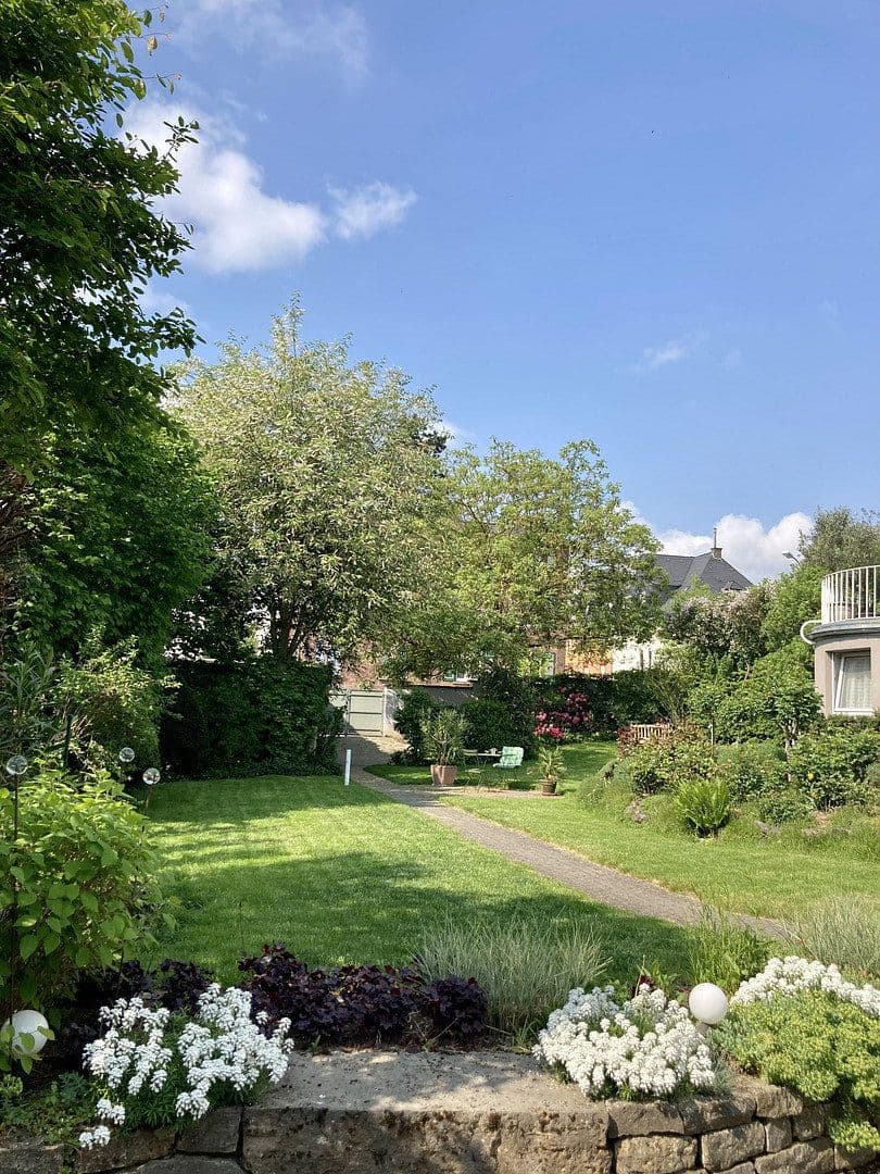 Prodej domu 279 m², pozemek 1.066 m², Limburg an der Lahn, Hessen Prodej domu 279 m², pozemek 1.066 m², Limburg an der Lahn, Hessen