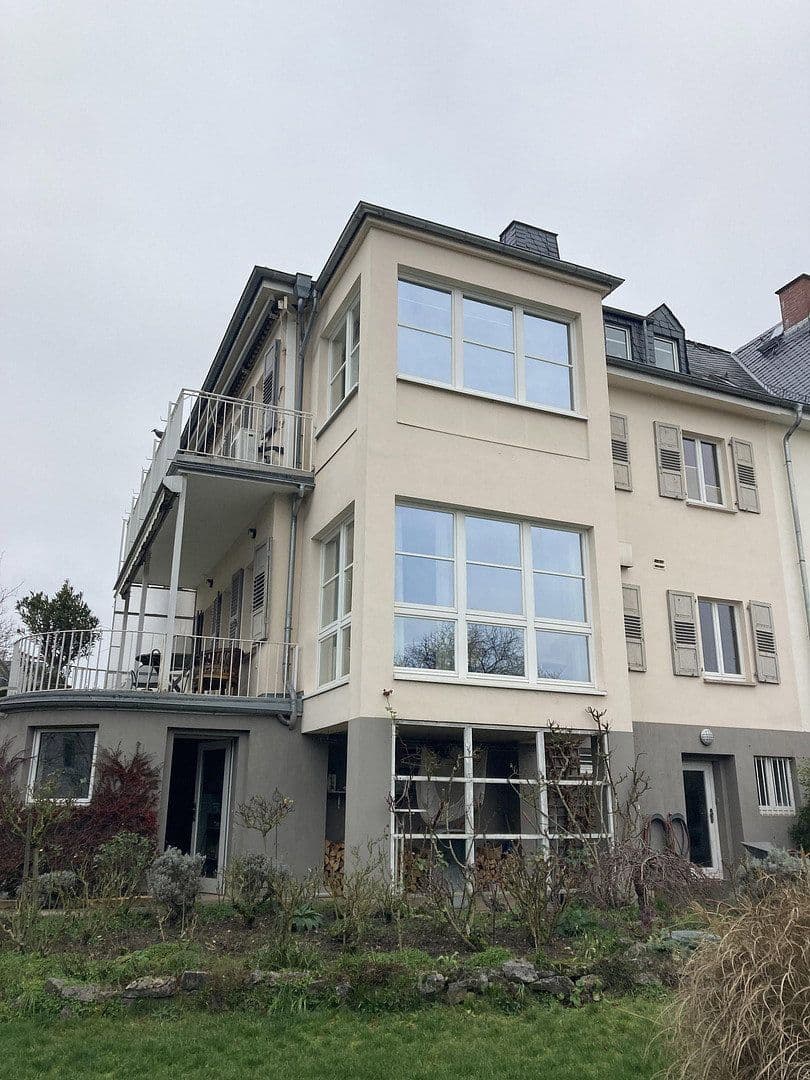 Prodej domu 279 m², pozemek 1.066 m², Limburg an der Lahn, Hessen Prodej domu 279 m², pozemek 1.066 m², Limburg an der Lahn, Hessen