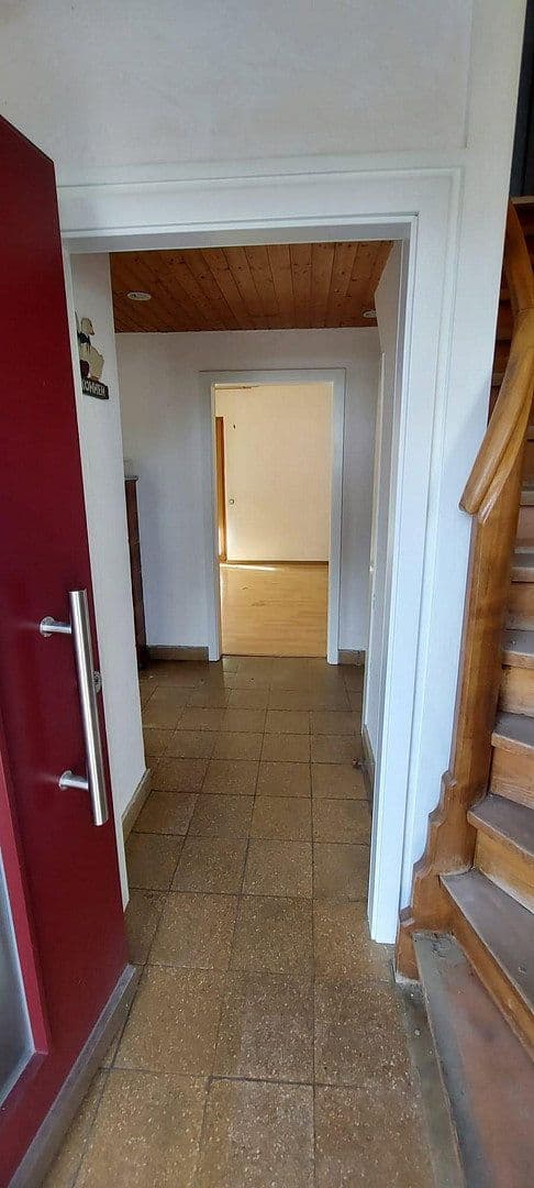 Prodej domu 110 m², pozemek 424 m², Esslingen am Neckar, Bádensko-Württembersko Prodej domu 110 m², pozemek 424 m², Esslingen am Neckar, Bádensko-Württembersko