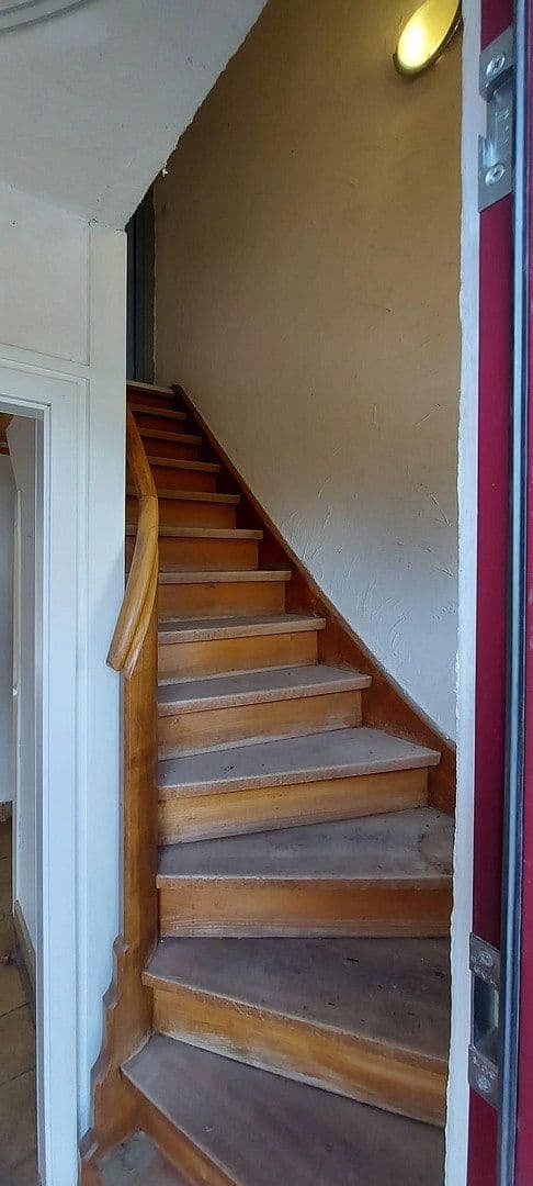 Prodej domu 110 m², pozemek 424 m², Esslingen am Neckar, Bádensko-Württembersko Prodej domu 110 m², pozemek 424 m², Esslingen am Neckar, Bádensko-Württembersko