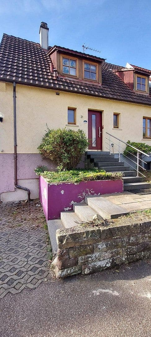 Prodej domu 110 m², pozemek 424 m², Esslingen am Neckar, Bádensko-Württembersko Prodej domu 110 m², pozemek 424 m², Esslingen am Neckar, Bádensko-Württembersko