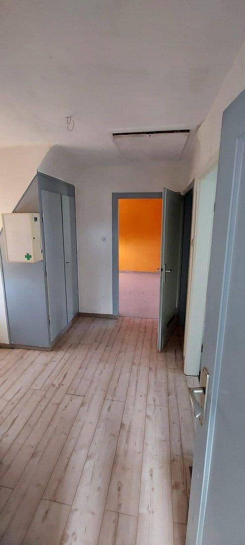 Prodej domu 110 m², pozemek 424 m², Esslingen am Neckar, Bádensko-Württembersko Prodej domu 110 m², pozemek 424 m², Esslingen am Neckar, Bádensko-Württembersko