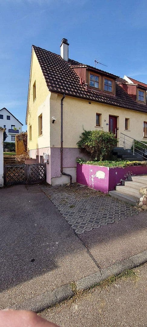 Prodej domu 110 m², pozemek 424 m², Esslingen am Neckar, Bádensko-Württembersko Prodej domu 110 m², pozemek 424 m², Esslingen am Neckar, Bádensko-Württembersko