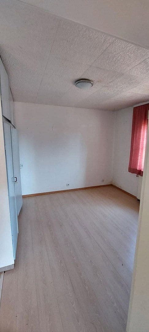 Prodej domu 110 m², pozemek 424 m², Esslingen am Neckar, Bádensko-Württembersko Prodej domu 110 m², pozemek 424 m², Esslingen am Neckar, Bádensko-Württembersko
